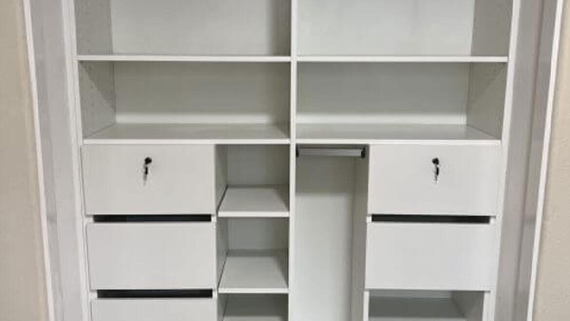 Reach In Closets